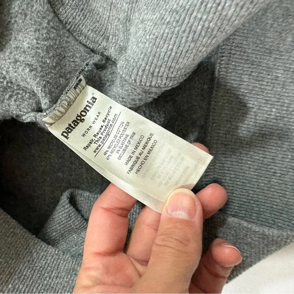 Patagonia Men's Fitz Roy Horizons Uprisal Hoody Sweatshirt - Picture 4 of 7